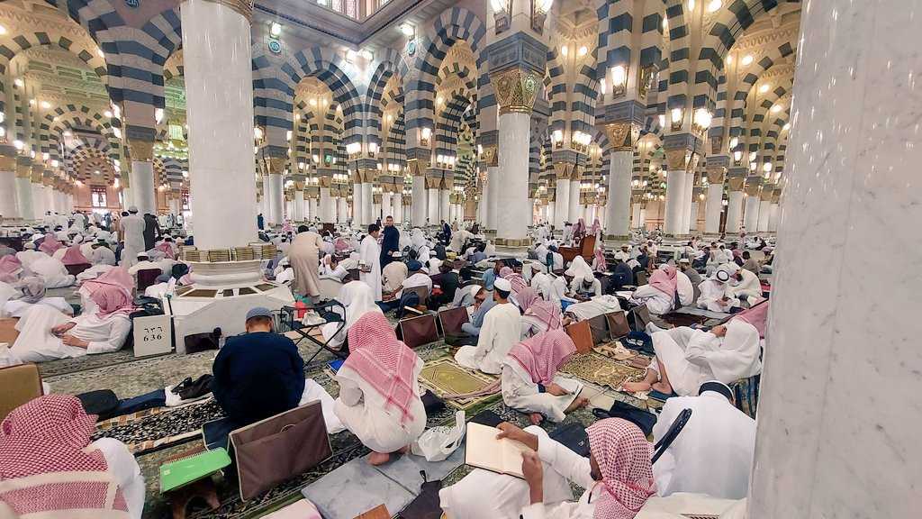 Lebih dari 60.000 Peserta Ikuti Hafalan Al Qur'an di Masjid Nabawi Setiap Hari