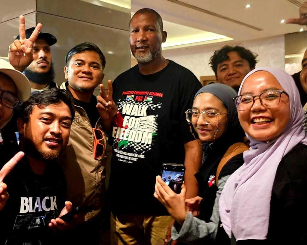 Gunakan Lima Kapal, Relawan Indonesia Selangkah Lagi Tiba di Gaza
