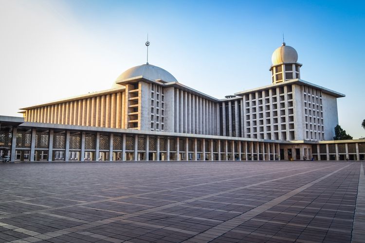 Shalat Jumat Bisa Dilakukan Lagi di Masjid Istiqlal Dengan Syarat